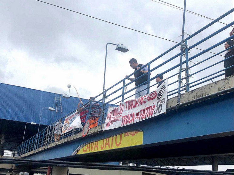 Ação retira mais de 100 publicidades irregulares em Manaus