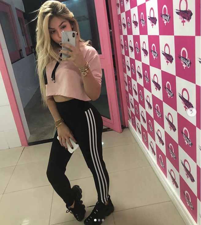 MC Melody volta para o Instagram após polêmica