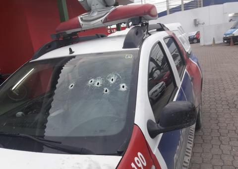 Em Manaus, motociclistas abrem fogo contra viatura durante abordagem
