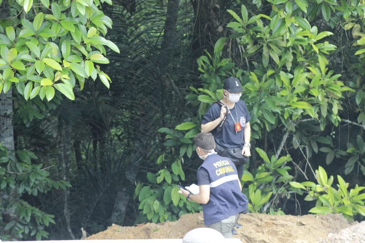 Em Manaus, homem é encontrado morto dentro de matagal no Sesi