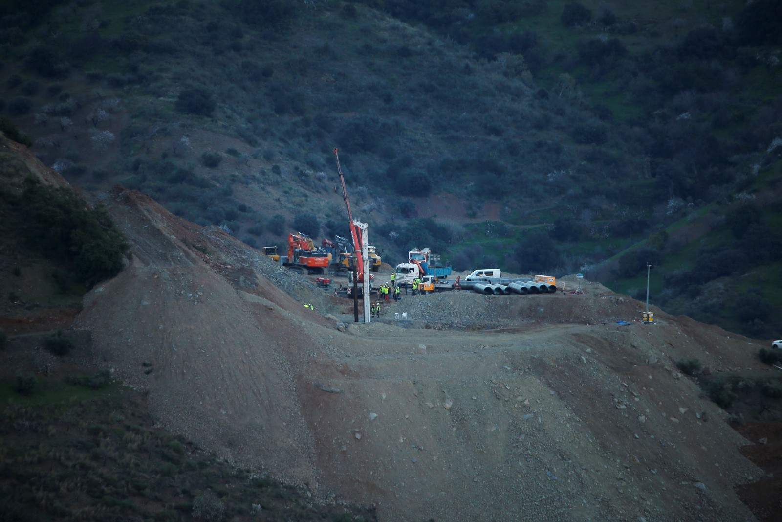 Menino que caiu em poço é encontrado morto na Espanha