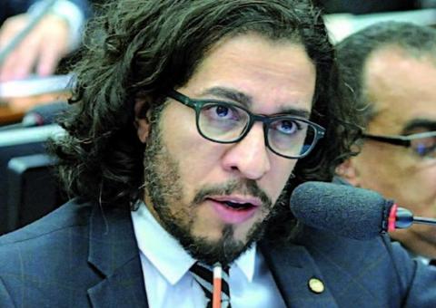 Ministério da Justiça diz que PF investiga ameaças a Jean Wyllys