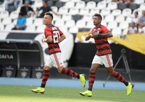 Bruno Henrique brilha com 2 gols e comanda virada do Flamengo sobre o Botafogo
