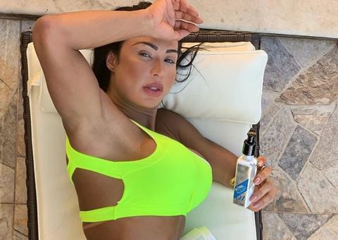 De fio dental, Gracyanne Barbosa surpreende com bumbum gigantesco 