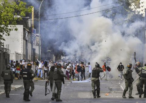 ONU diz que mais de 40 morreram e 850 foram presos na Venezuela