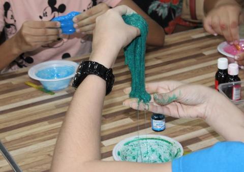 Sábado é dia de oficina de slime no Plaza 