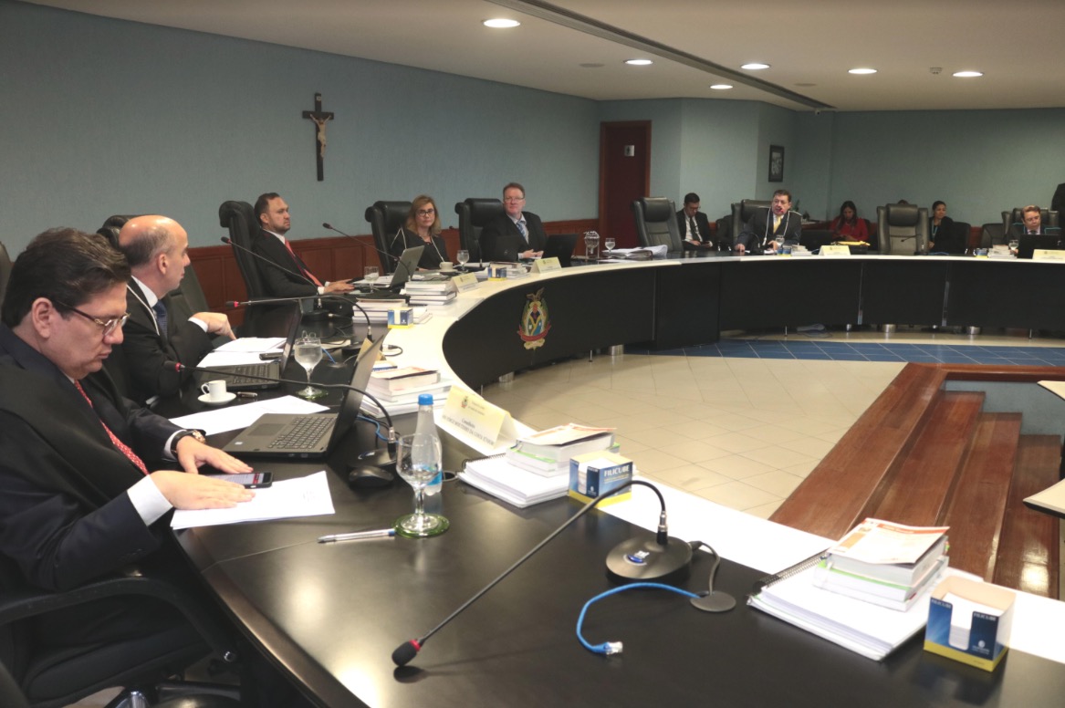 Pleno do TCE aprova contas de presidente da Manauscult