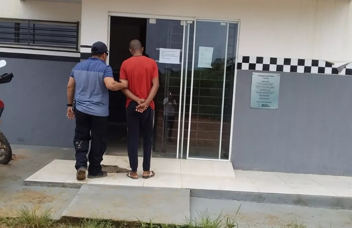 Homem é preso suspeito de “estupro corretivo” em homossexual