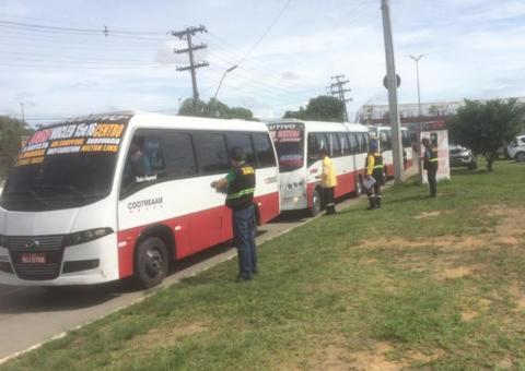 Motoristas de Executivo retornam às garagens durante operação em Manaus