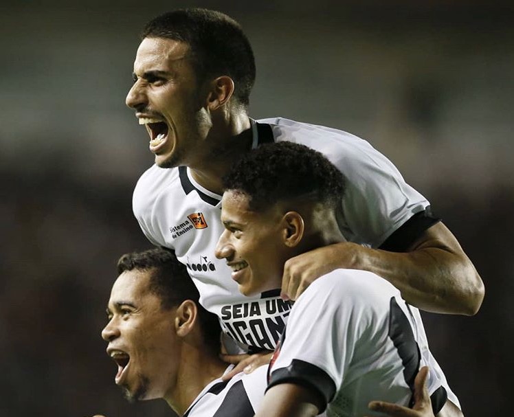 Vasco joga contra a Portuguesa em busca de vaga antecipada na Taça Guanabara