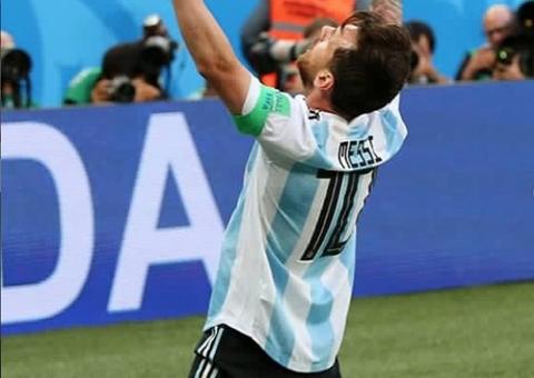 Após sete meses, Messi vai voltar à seleção argentina, diz jornal
