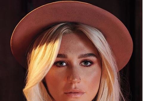 Lady Gaga diz que viu Kesha traumatizada e seminua em quarto de Dr. Luke