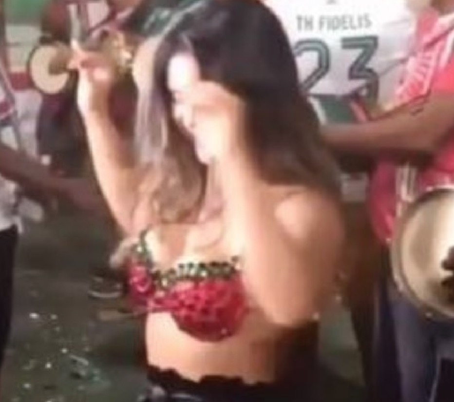 Mileide Mihaile cai no samba como musa da Grande Rio e internautas detonam