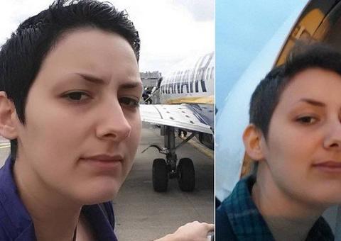 Jovem garante que 'namora avião' há cinco anos e quer casar