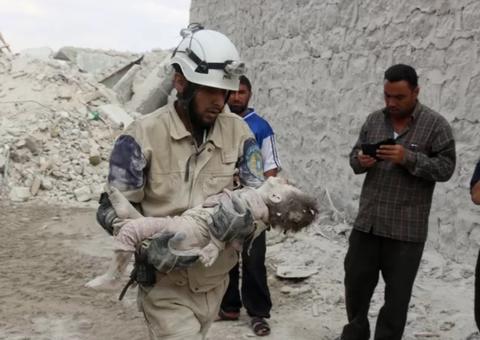 Crianças morrem de hipotermia após fugirem de combates na Síria