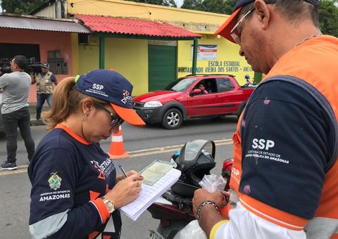  Detran remove 68 veículos durante operação na zona norte de Manaus