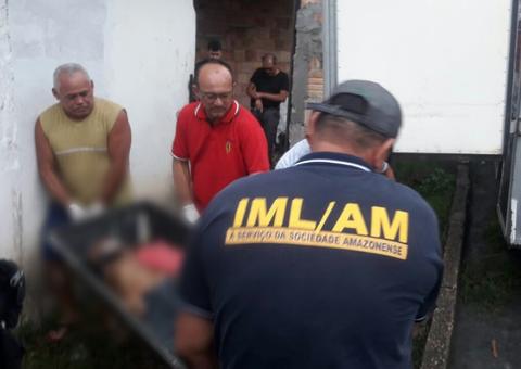 Vendedor de churrascos é morto a tiros em frente a própria casa em Manaus