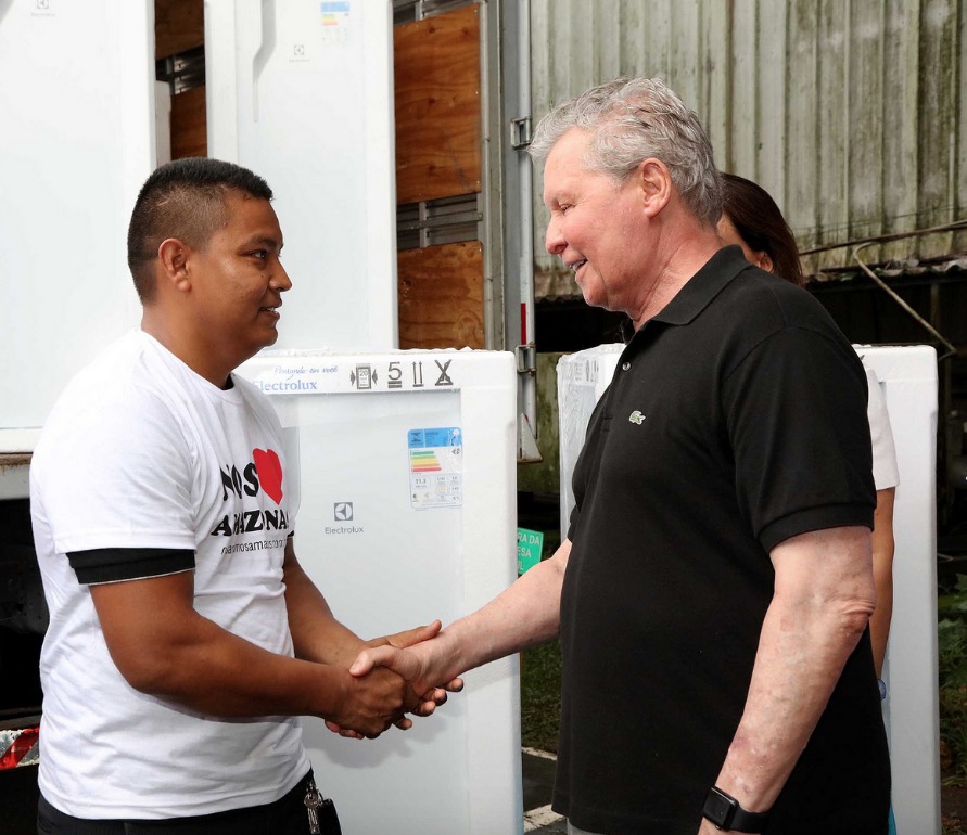 Prefeitura recebe doação de 80 geladeiras para vítimas do incêndio no Educandos