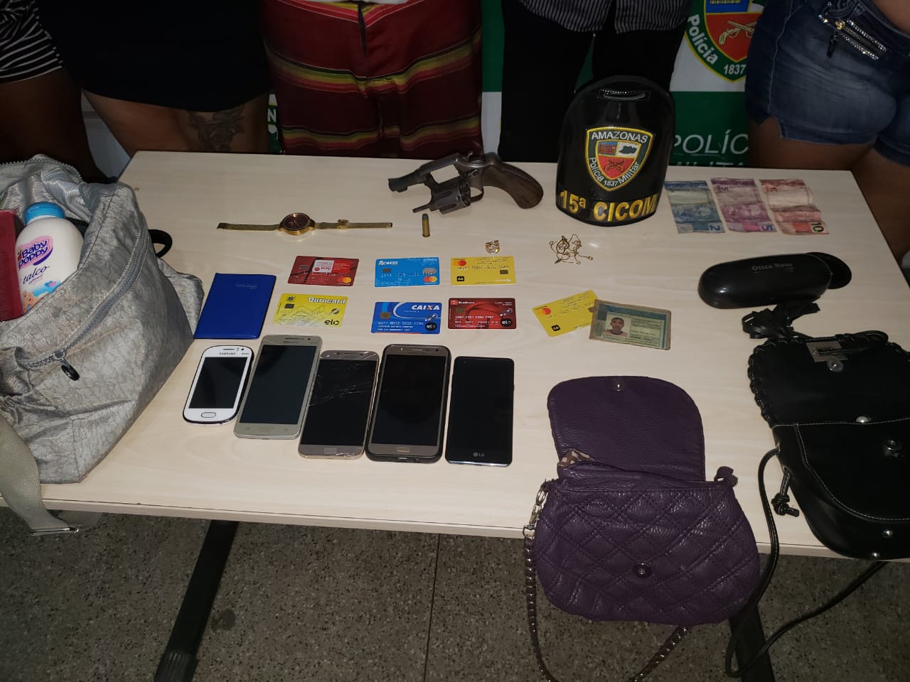 Foragido e adolescentes são capturados fazendo arrastões com carros roubados em Manaus 