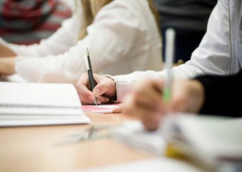 Prefeitura lança processo seletivo com mais de 130 vagas no Amazonas