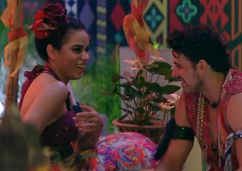 BBB19: Maycon se declara para Elana e diz que não fica mais com Isabella