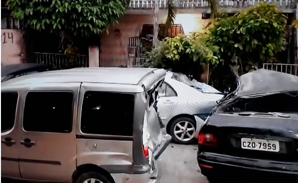Em Manaus, acidente grave entre 4 veículos deixa feridos na av. Boulevard