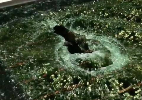 Criança é baleada após família entrar por engano em comunidade no Rio de Janeiro 