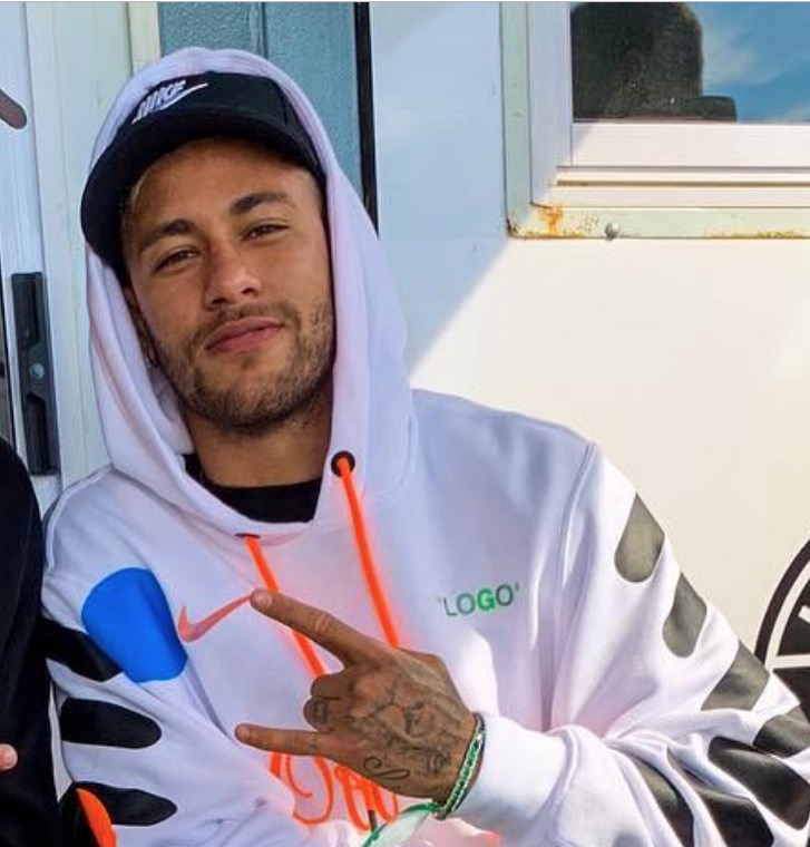 Neymar pode apresentar nova namorada durante festa de aniversário em Paris