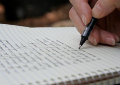 Igreja oferece aulas gratuitas de português para imigrantes em Manaus