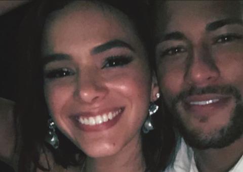 Bruna Marquezine exclui referência a Neymar das redes sociais após craque assumir namoro