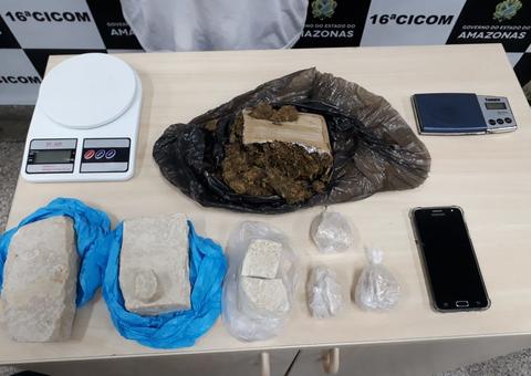 Idosa é presa com 2 kg de drogas em Manaus 
