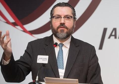 Chanceler descarta uso do Brasil para tropas americanas ajudarem Venezuela