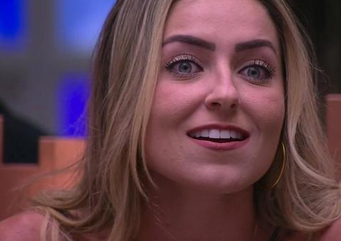 BBB19: Paula promete pedir para sair caso Hariany seja eliminada