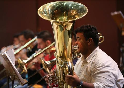 Teatro Amazonas apresenta concertos com solistas a partir de quinta-feira