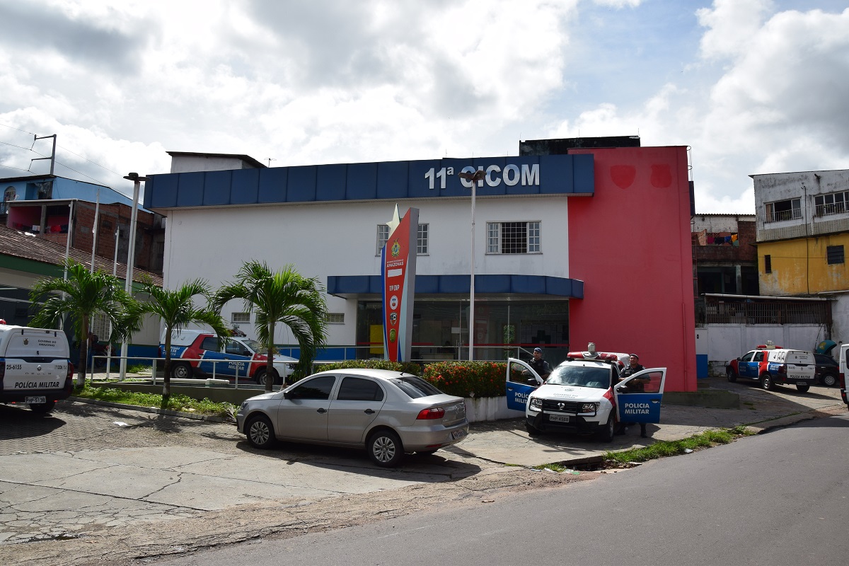 Polícia recupera três veículos e prende sete pessoas em Manaus 
