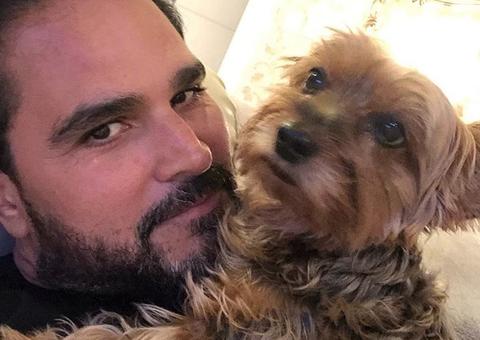 Luciano Camargo deixa seguidores chocados com magreza em foto