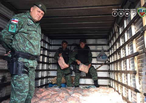 Polícia apreende mais de 900Kg de pescado ilegal em caminhão na AM-070