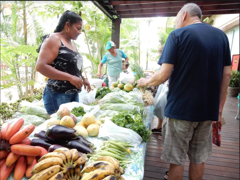 Feira da FAS agita o domingo com programação pré-carnaval em Manaus 