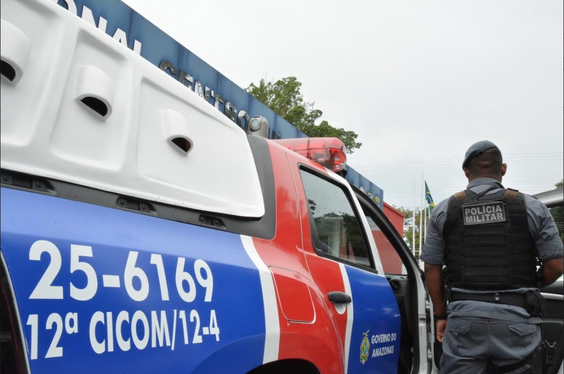Polícia prende sete homens e recupera três veículos em Manaus 