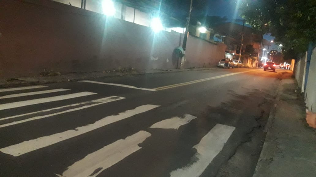 Após sair da escola, criança é atropelada na faixa de pedestres em Manaus