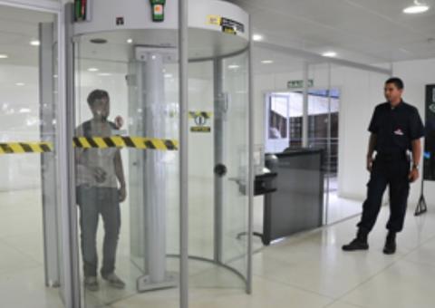 Sem aumento, seguranças ameaçam entrar em greve em bancos de Manaus