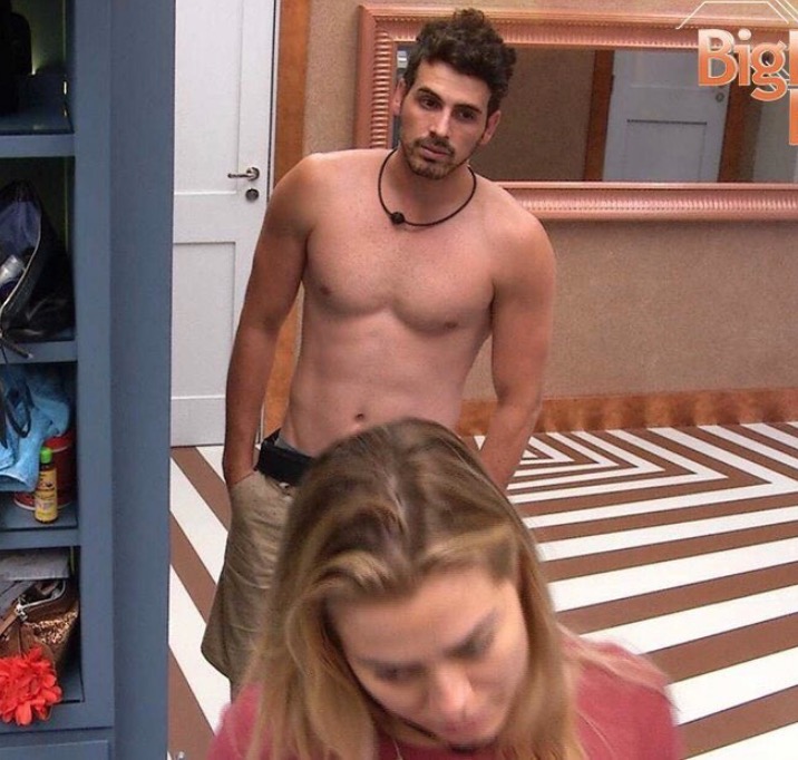     Isabella e Maycon discutem e brother dispara: ' não fala mais comigo'