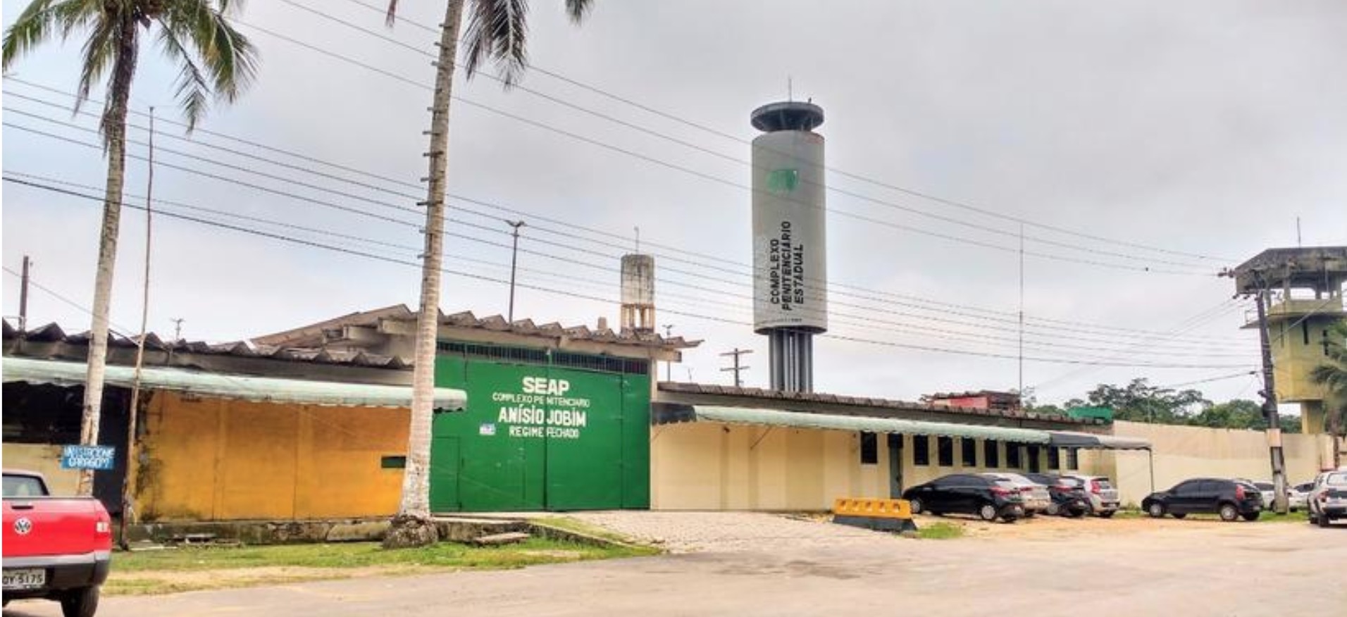 Foragido da justiça é preso ao tentar visitar amigo no Compaj 