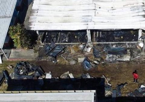 Dois jovens feridos em incêndio no CT do Flamengo estão fora de perigo