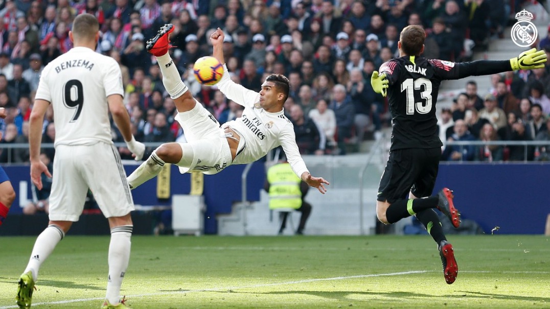 Com golaço de Casemiro, Real vence Atlético no clássico de Madri