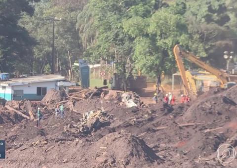 Bombeiros confirmam 157 mortos e 165 desaparecidos em Brumadinho