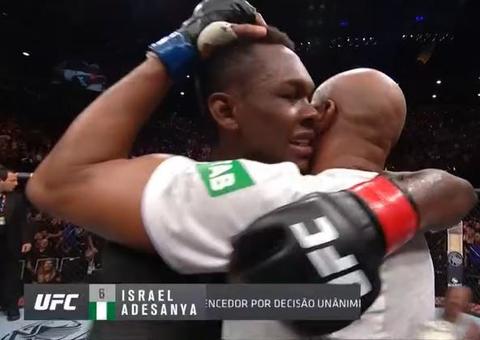 UFC 234: Israel Adesanya vence Anderson Silva por decisão unânime dos jurados