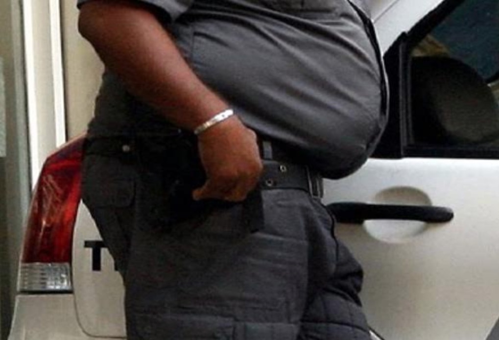 PMs sem barriga, com atividade física e acompanhamento médico