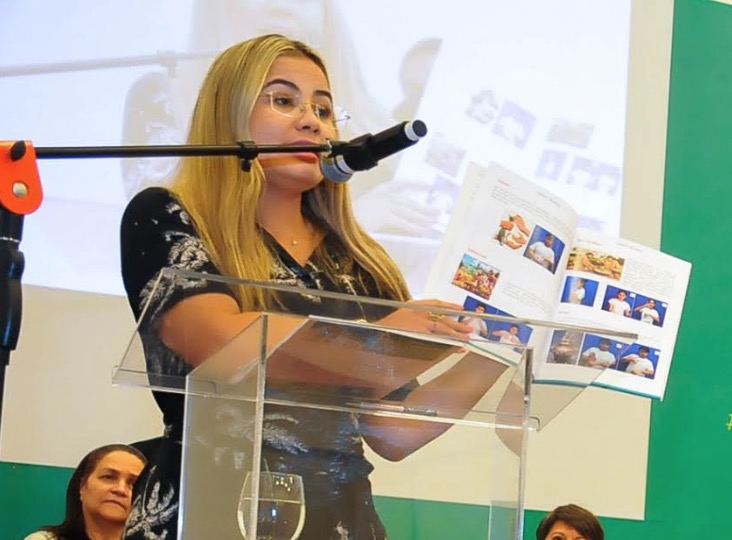 Livro de História em Libras é lançado no Amazonas 