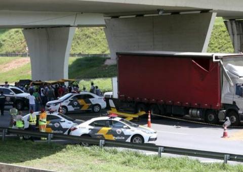  Empresa que transportava Boechat não tinha autorização para táxi aéreo